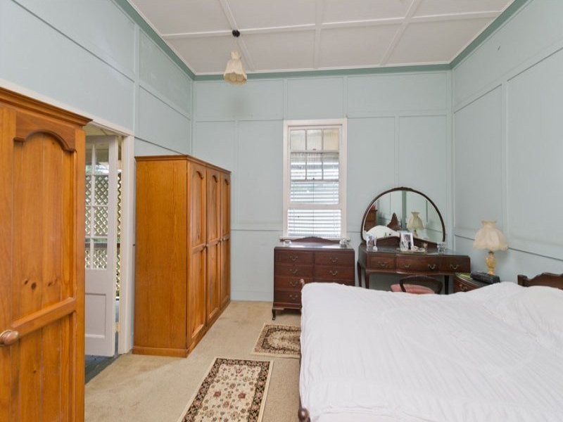 53 Simpsons Road, Bardon QLD 4065