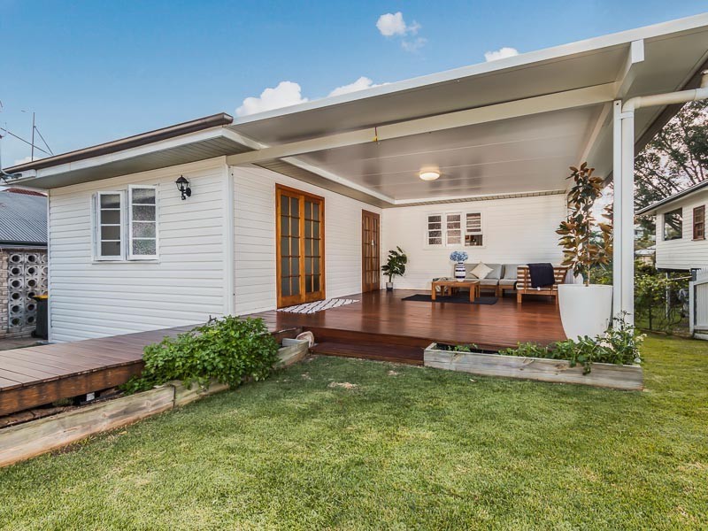 129 Fletcher Parade, Bardon QLD 4065