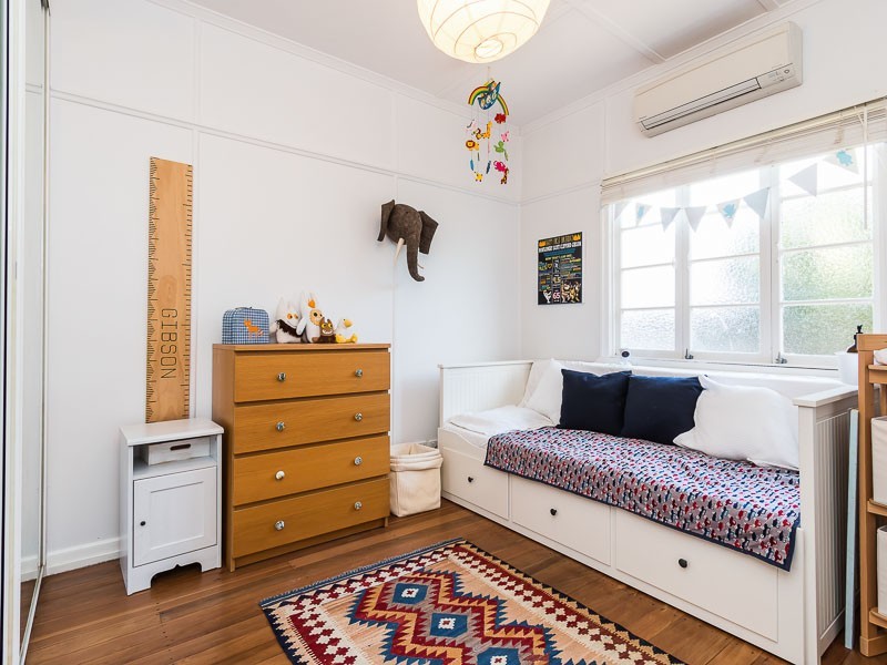 129 Fletcher Parade, Bardon QLD 4065