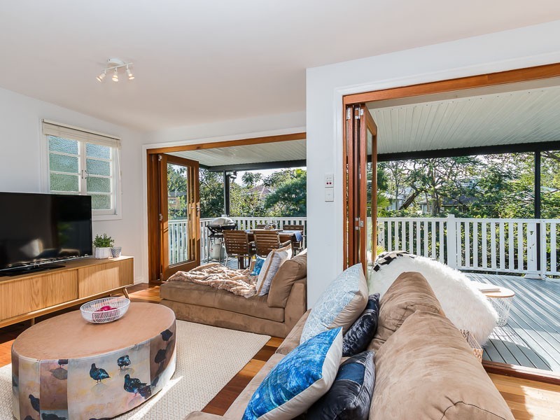 129 Fletcher Parade, Bardon QLD 4065