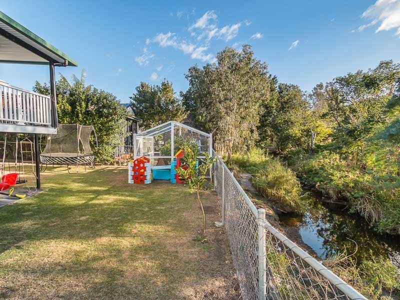 129 Fletcher Parade, Bardon QLD 4065