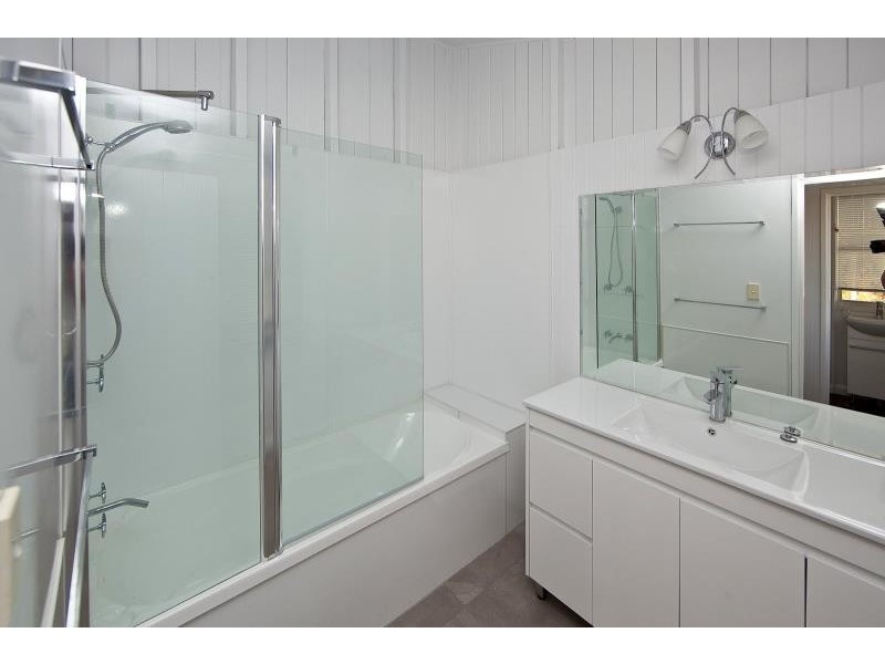 25 Fagan Road, Herston QLD 4006