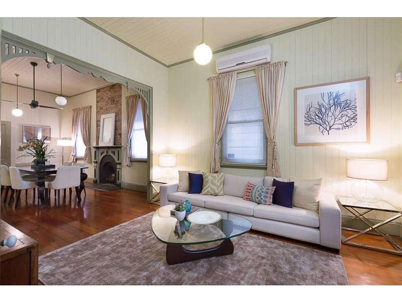 56 Kennigo Street, Spring Hill QLD 4000