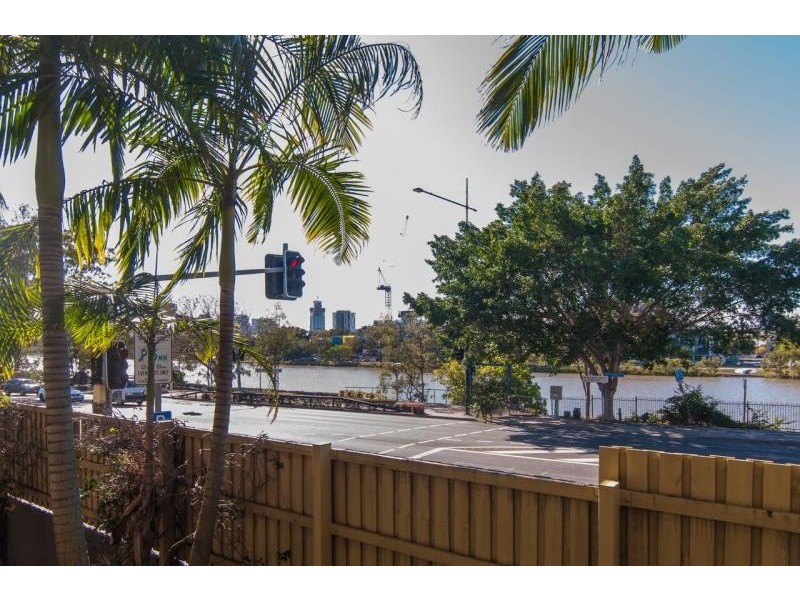 8/355 Coronation Drive, Auchenflower QLD 4066