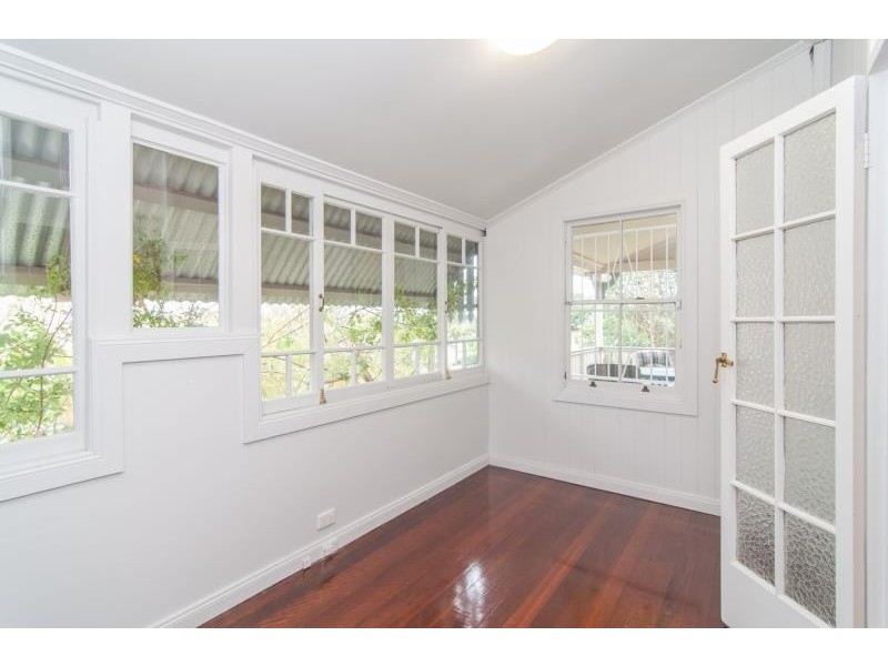 34 Arthur Terrace, Red Hill QLD 4059