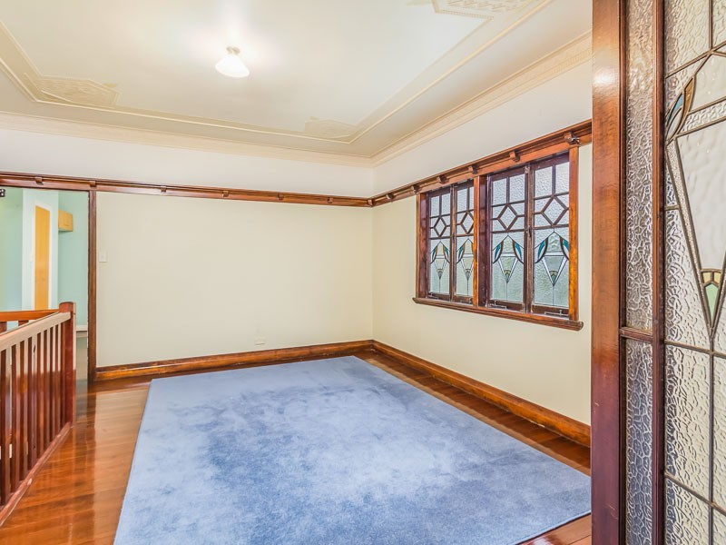 1 Chiswick Road, Bardon QLD 4065