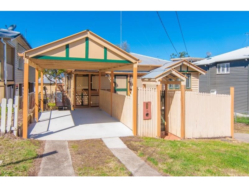 10 Nairn Street, Milton QLD 4064