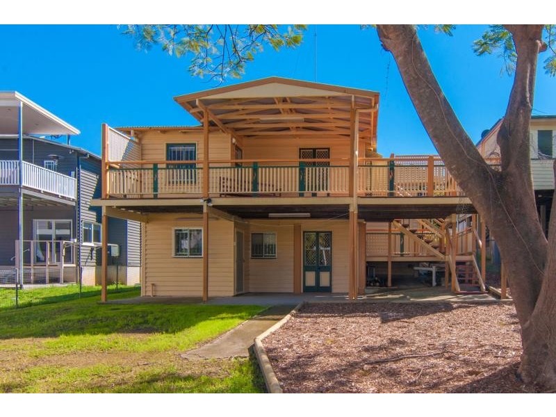 10 Nairn Street, Milton QLD 4064