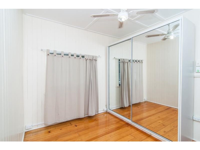 10 Nairn Street, Milton QLD 4064