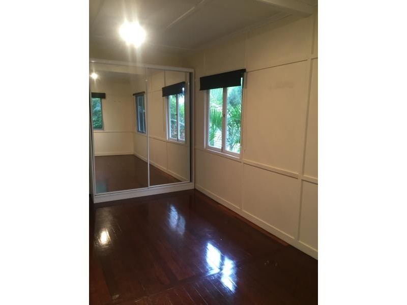 107 Alexandra Street, Bardon QLD 4065