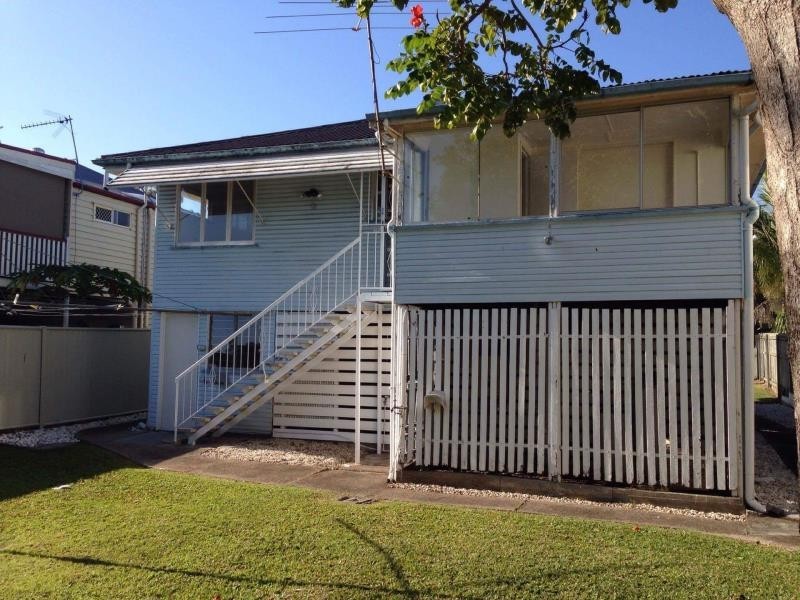 26 Robinson Street, Coorparoo QLD 4151