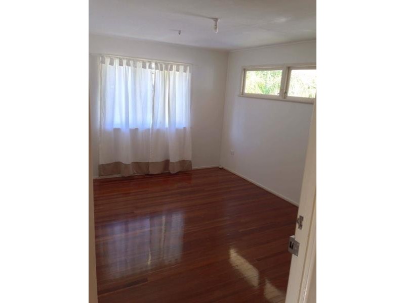 26 Robinson Street, Coorparoo QLD 4151