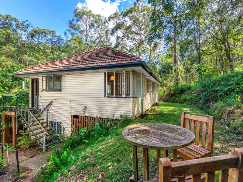 93 Gordon Road, Bardon QLD 4065