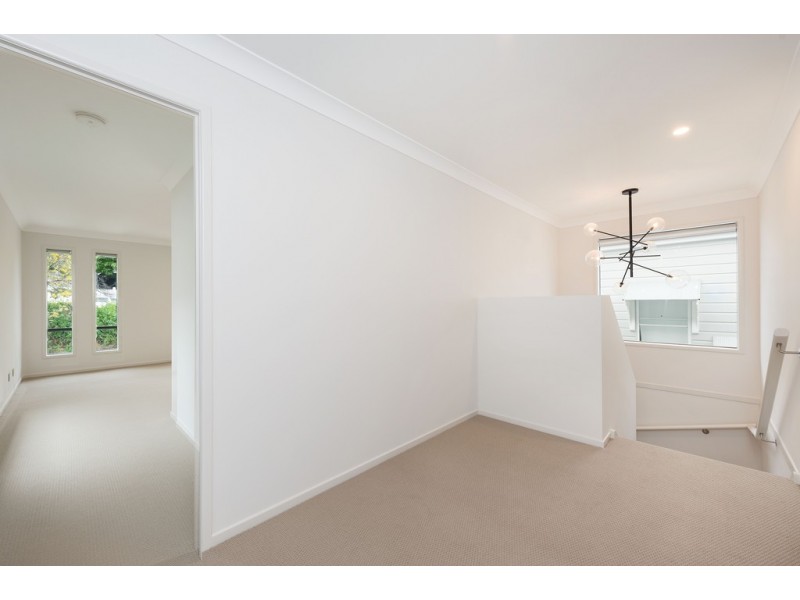 16 Penrose Street, Auchenflower QLD 4066