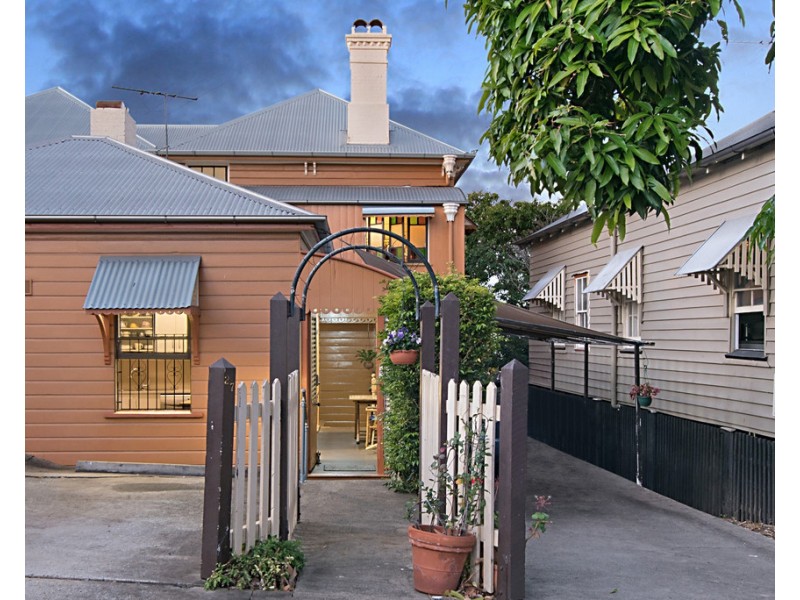 2/27 Saint James Street, Petrie Terrace QLD 4000