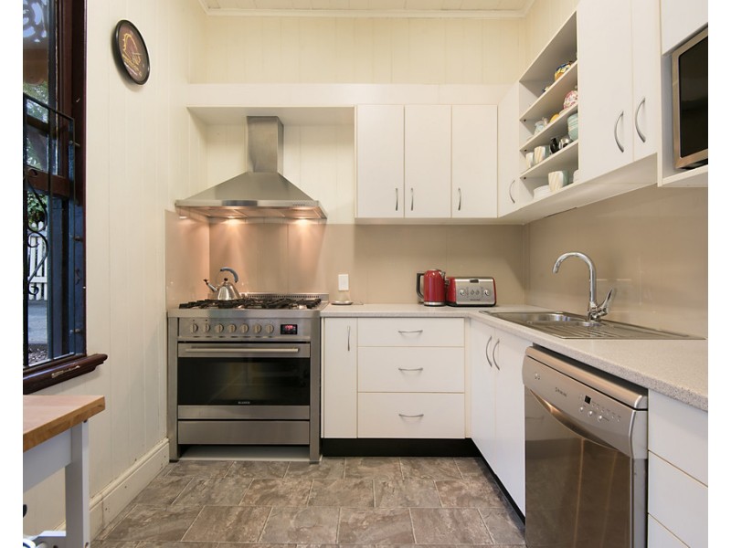 2/27 Saint James Street, Petrie Terrace QLD 4000