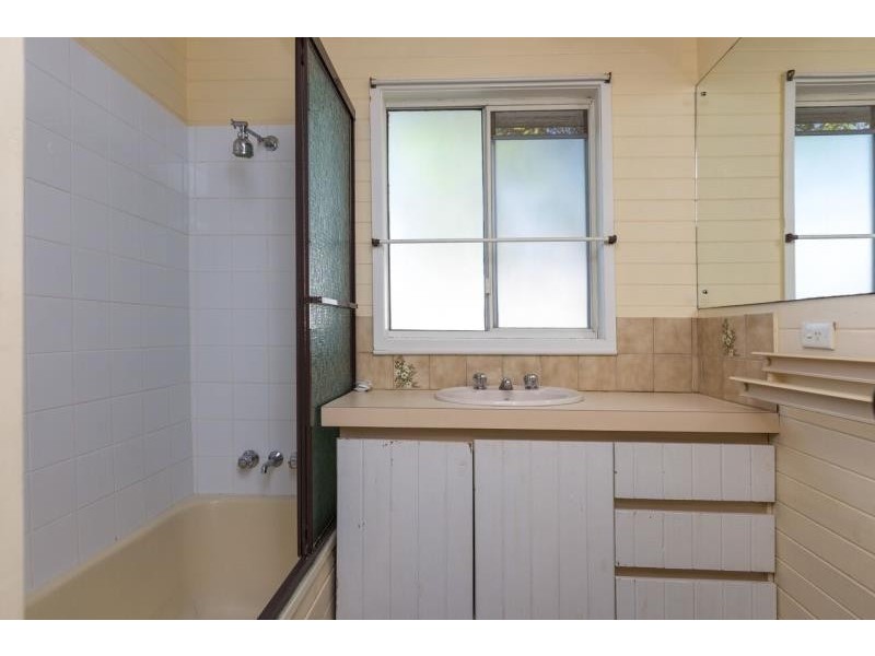 26 Paramount Terrace, Seven Hills QLD 4170
