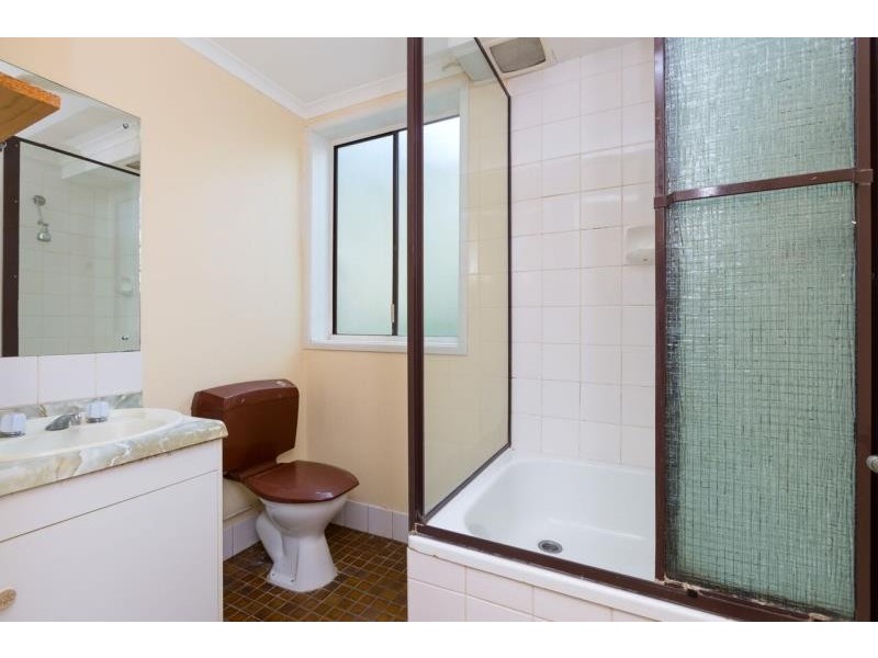 26 Paramount Terrace, Seven Hills QLD 4170