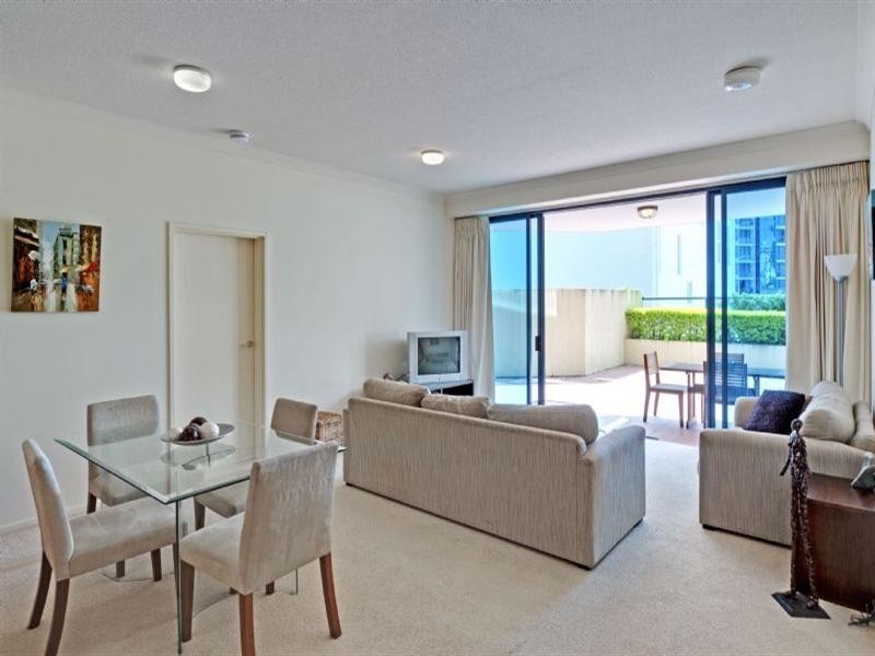 6/45 Deakin Street, Kangaroo Point QLD 4169