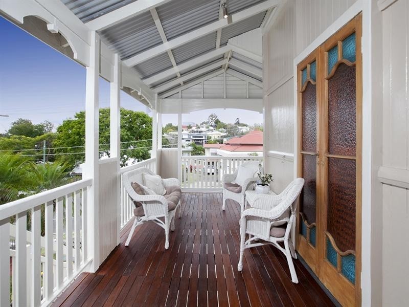 68 Arthur Terrace, Red Hill QLD 4059
