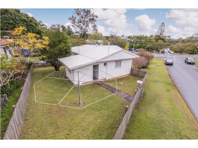 8 Salisbury Street, Indooroopilly QLD 4068