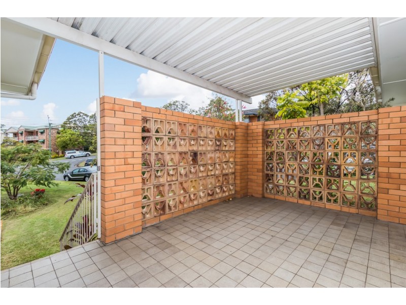 8 Salisbury Street, Indooroopilly QLD 4068
