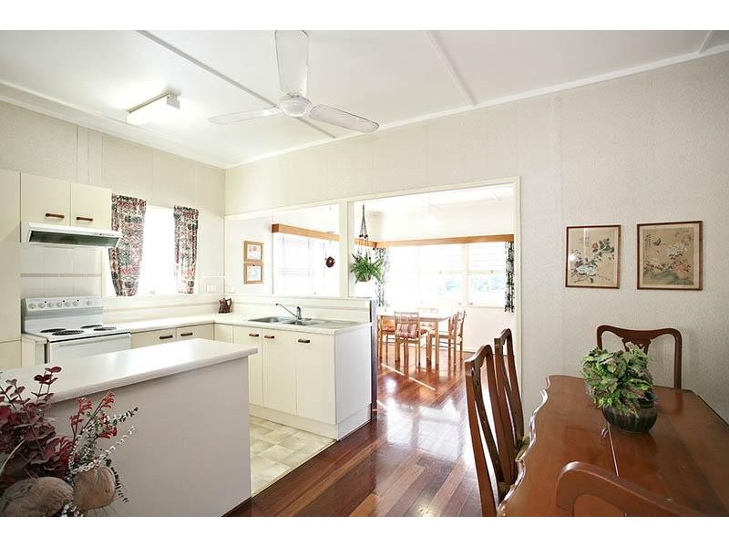 19 Noeline Street, Ashgrove QLD 4060