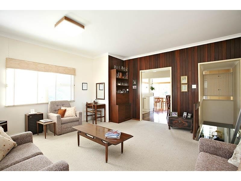 19 Noeline Street, Ashgrove QLD 4060