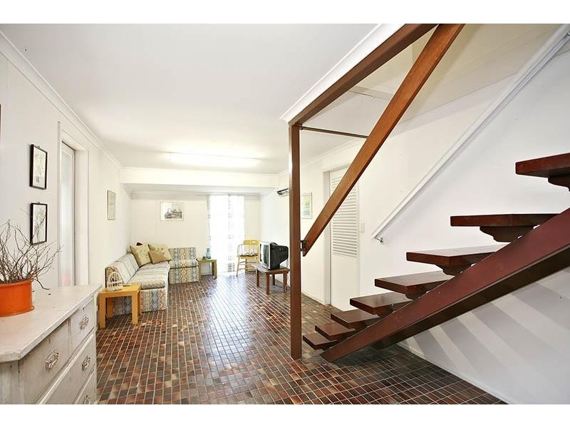 19 Noeline Street, Ashgrove QLD 4060