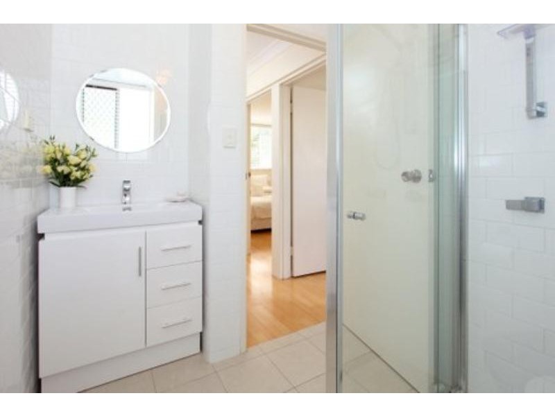 2/24 Wongara Street, Clayfield QLD 4011