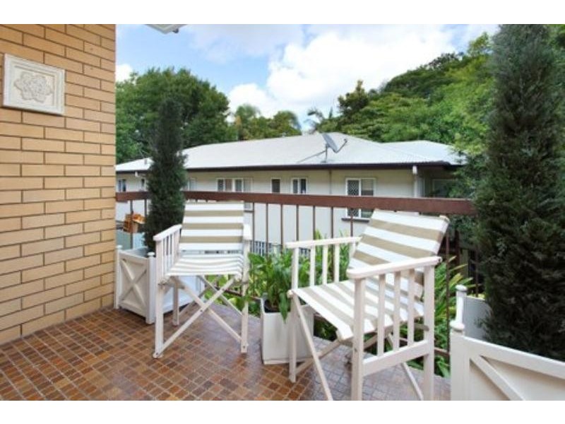 2/24 Wongara Street, Clayfield QLD 4011