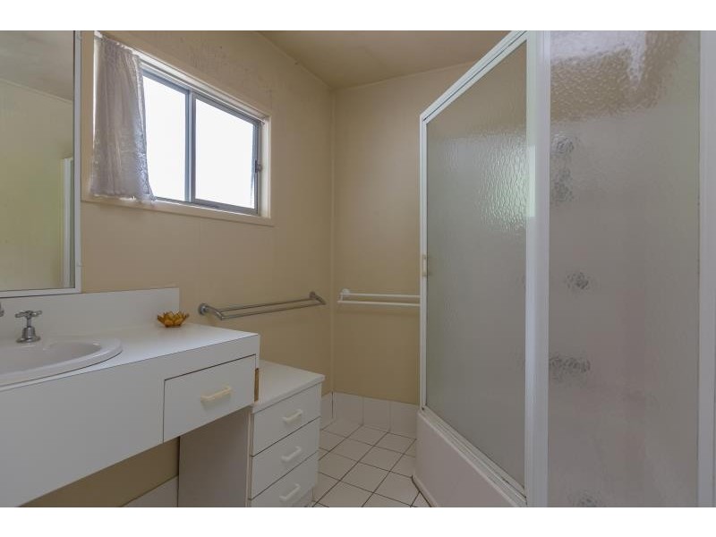 98 Cochrane St, Red Hill QLD 4059