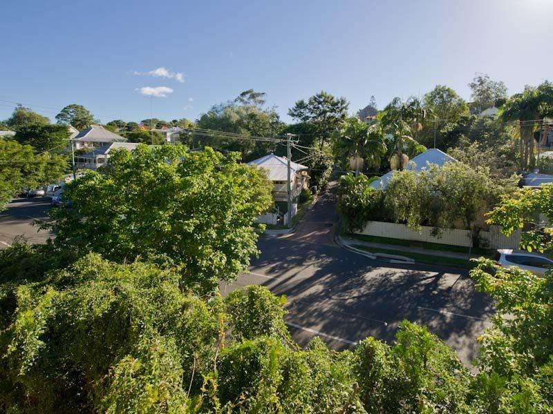 2 O’Connell Place, Red Hill QLD 4059
