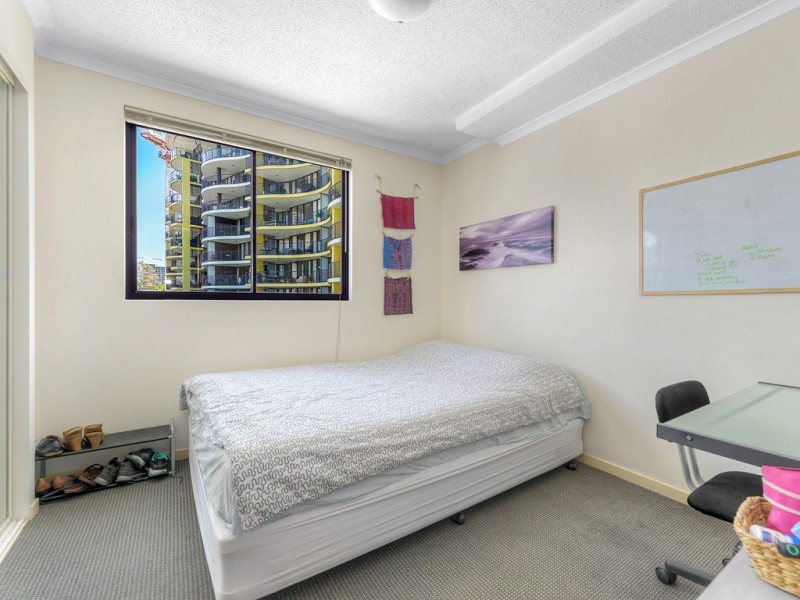 216/32 Patrick Lane, Toowong QLD 4066