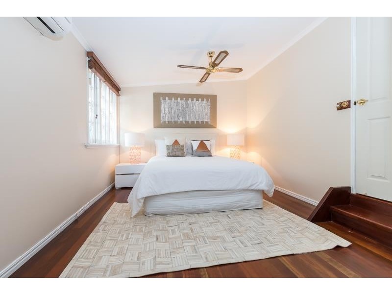 62 Brown Parade, Ashgrove QLD 4060