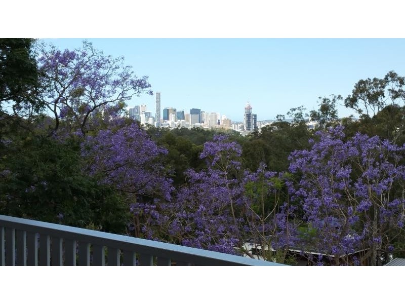 142 Simpsons Road, Bardon QLD 4065