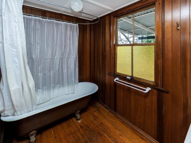 7 Argyle Street, Red Hill QLD 4059