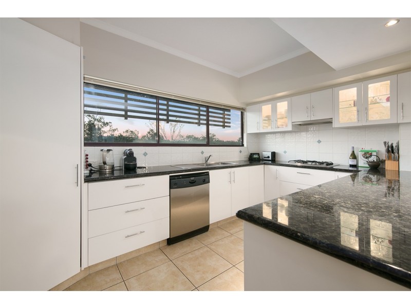 255/32 Patrick Lane, Toowong QLD 4066
