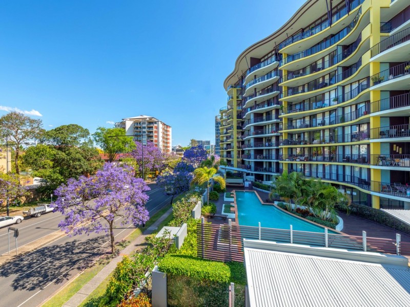 255/32 Patrick Lane, Toowong QLD 4066