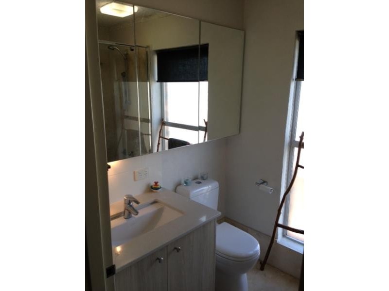 8/70 Butterfield Street, Herston QLD 4006