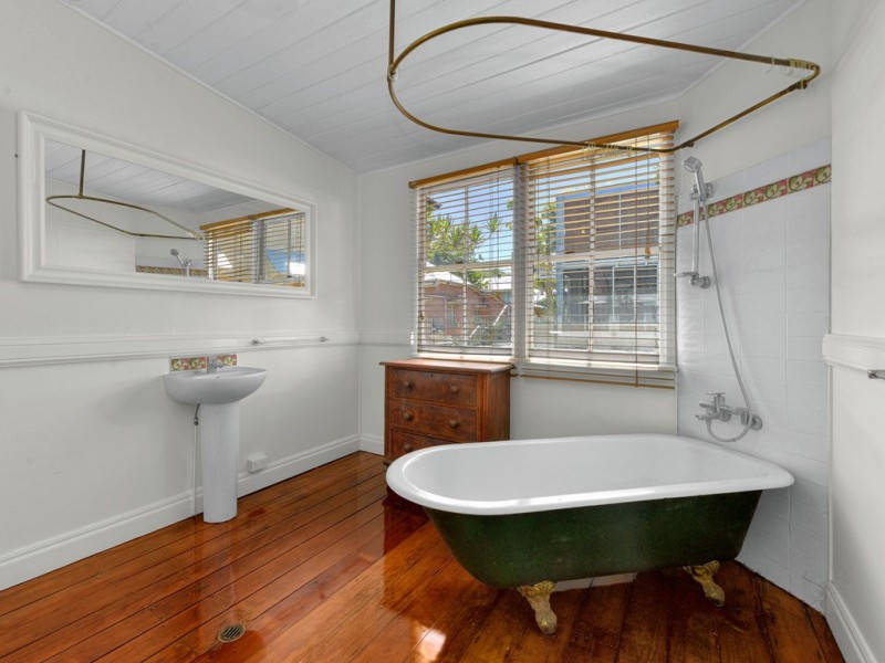 21 Ada Street, Toowong QLD 4066