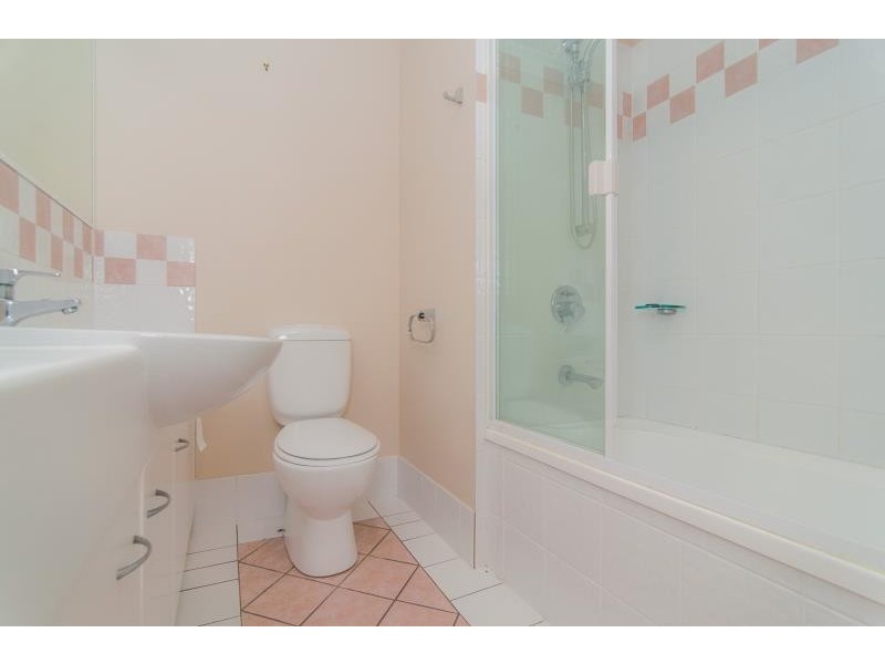 53/360 Simpsons Road, Bardon QLD 4065