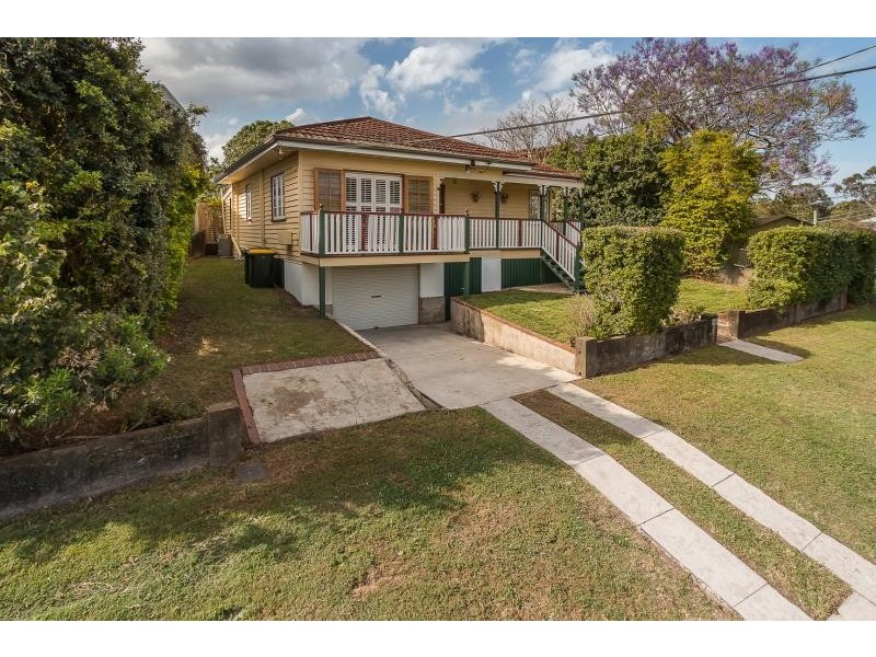 62 Brown Parade, Ashgrove QLD 4060