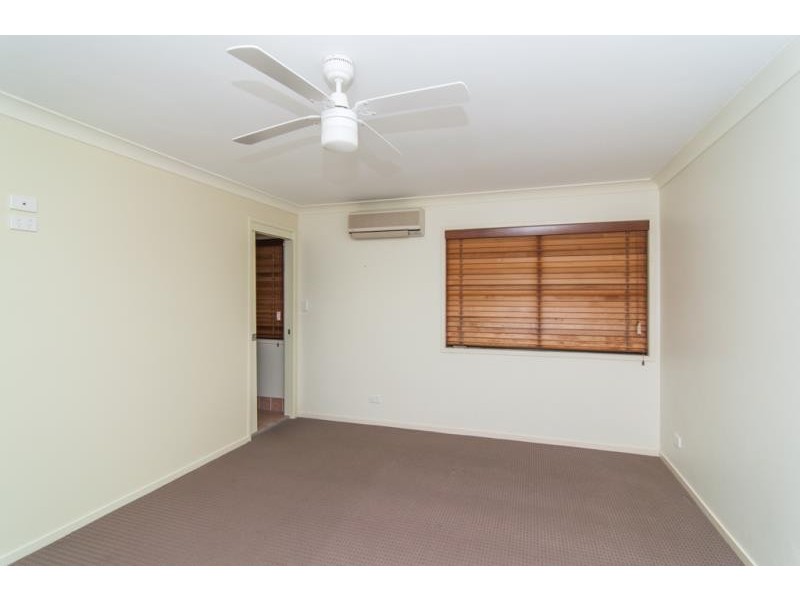 26 McIlwraith Avenue, Balmoral QLD 4171