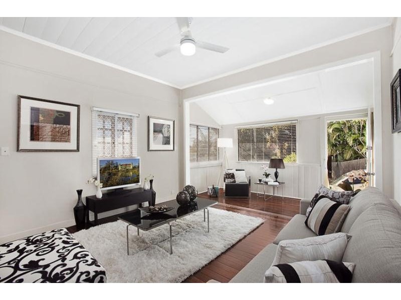 2 Federal Street, Red Hill QLD 4059