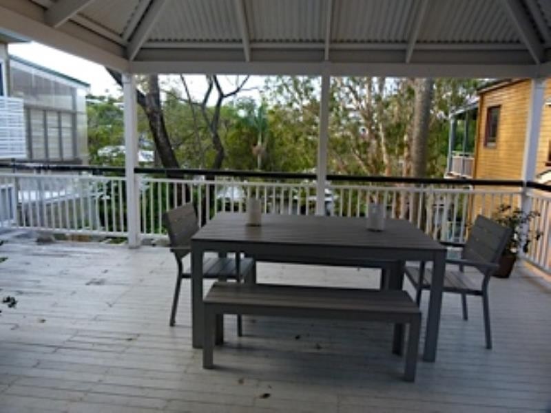 27 Agnes Street, Auchenflower QLD 4066