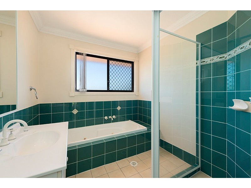 24 Booloumba Crescent, Forest Lake QLD 4078