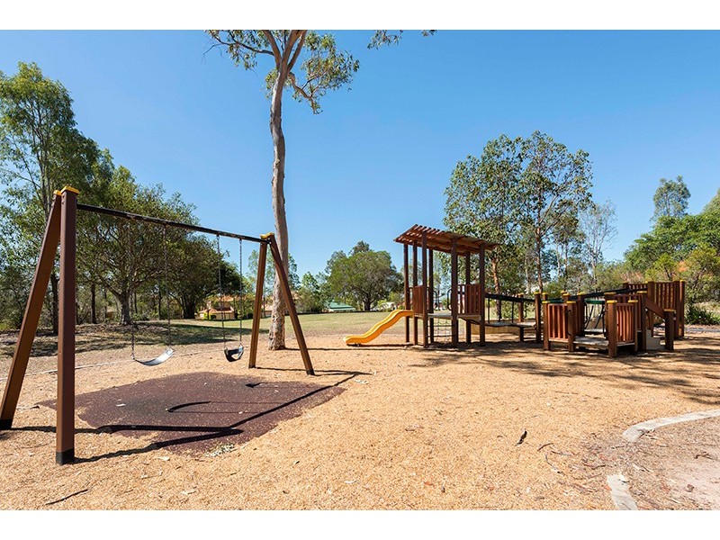 24 Booloumba Crescent, Forest Lake QLD 4078