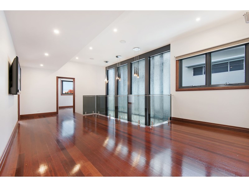 42 Fernberg Road, Paddington QLD 4064