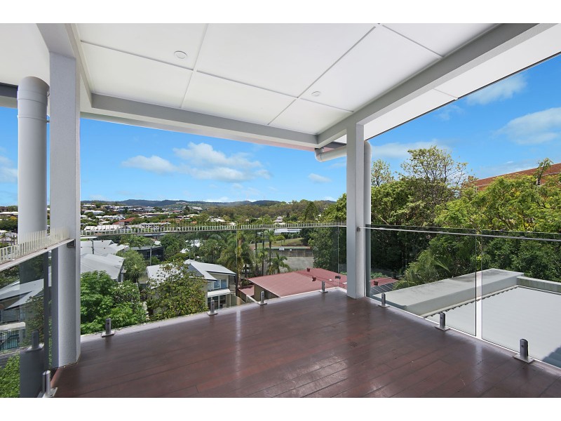 42 Fernberg Road, Paddington QLD 4064